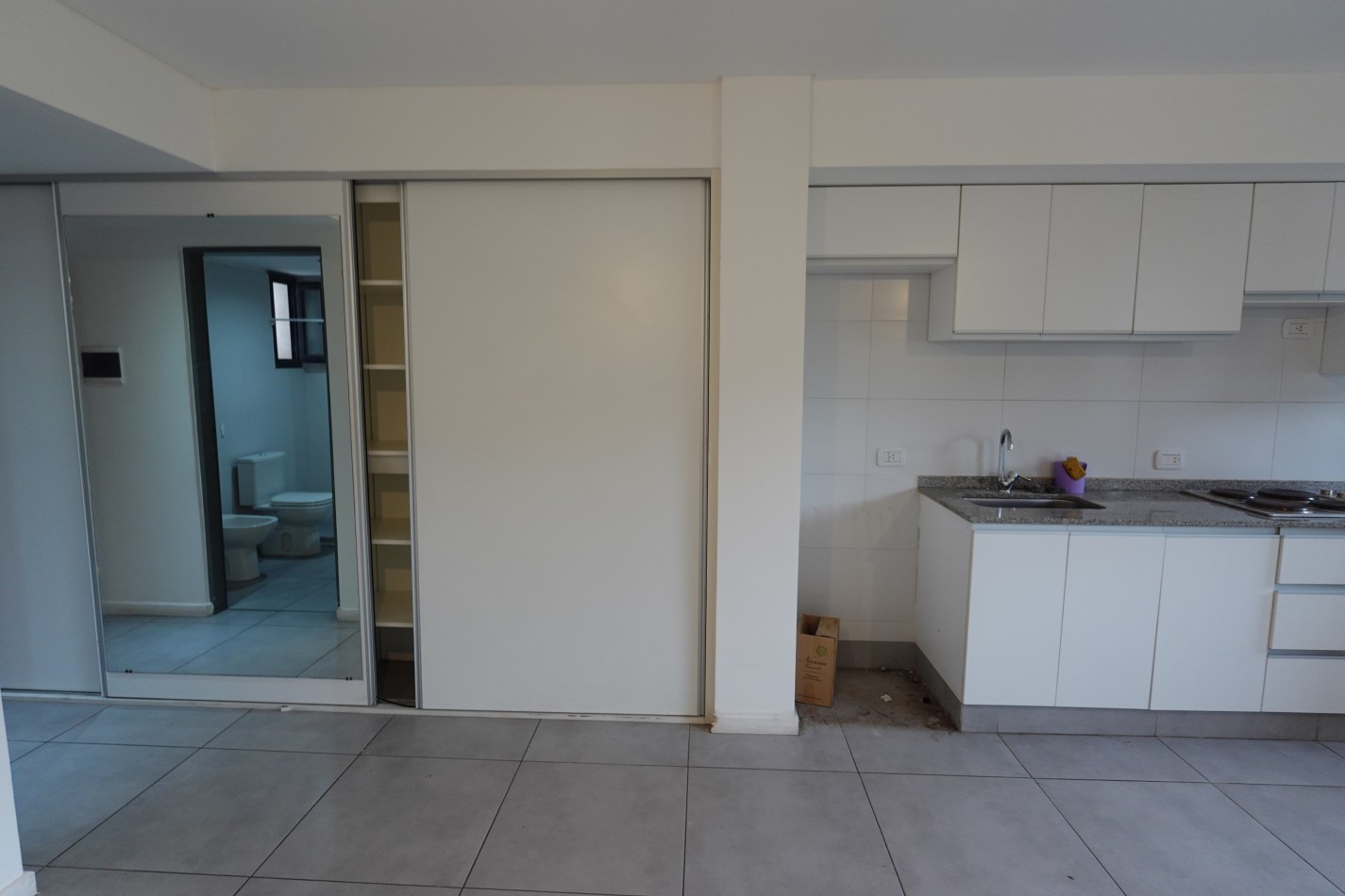 Venta Monoambiente con Balcon Refineria