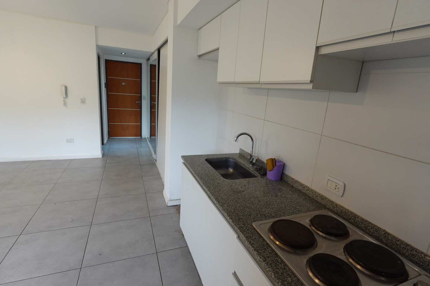 Venta Monoambiente con Balcon Refineria