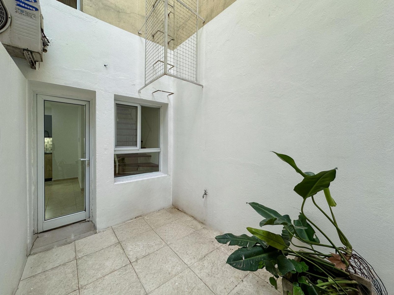 Departamento 1 Dormitorio con Patio San Luis 2200