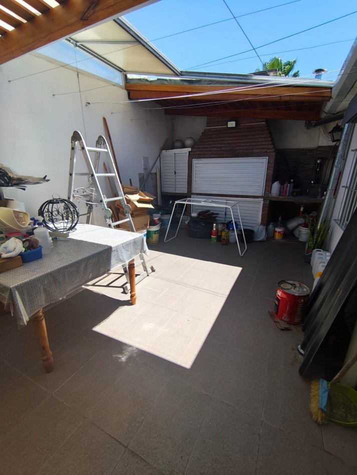 Casa de Pasillo 2 Dormitorios Reciclada