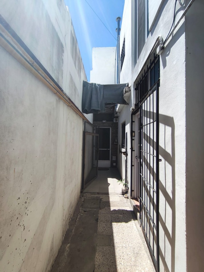 Casa de Pasillo 2 Dormitorios Reciclada