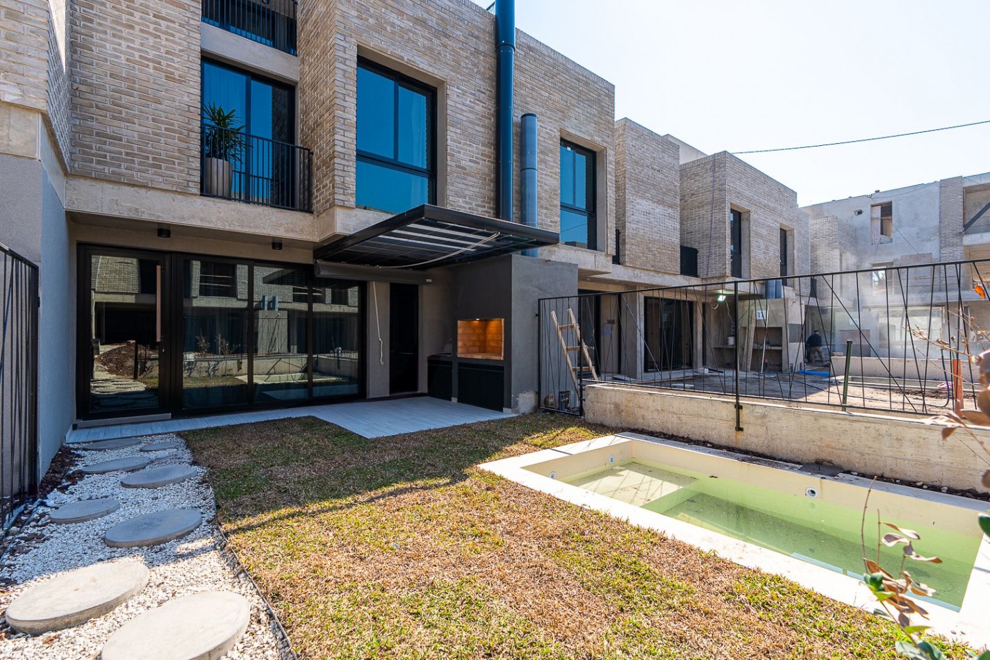 Casa 3 Dormitorios con Amenities Fisherton