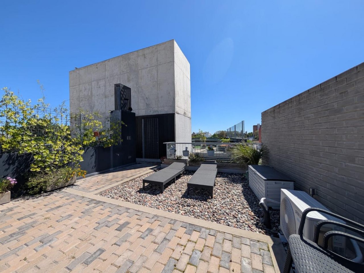 Departamento 2 Dormitorios con Terraza Exclusiva y Cochera