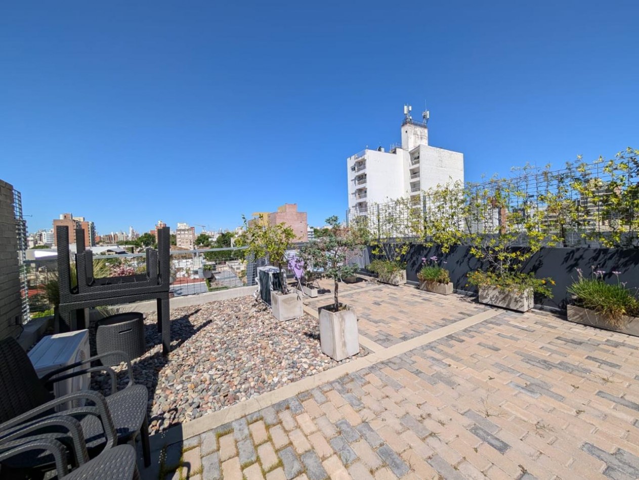 Departamento 2 Dormitorios con Terraza Exclusiva y Cochera