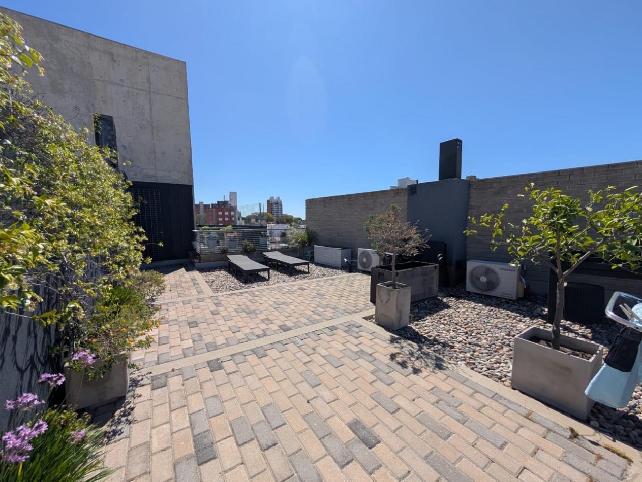 Departamento 2 Dormitorios con Terraza Exclusiva y Cochera