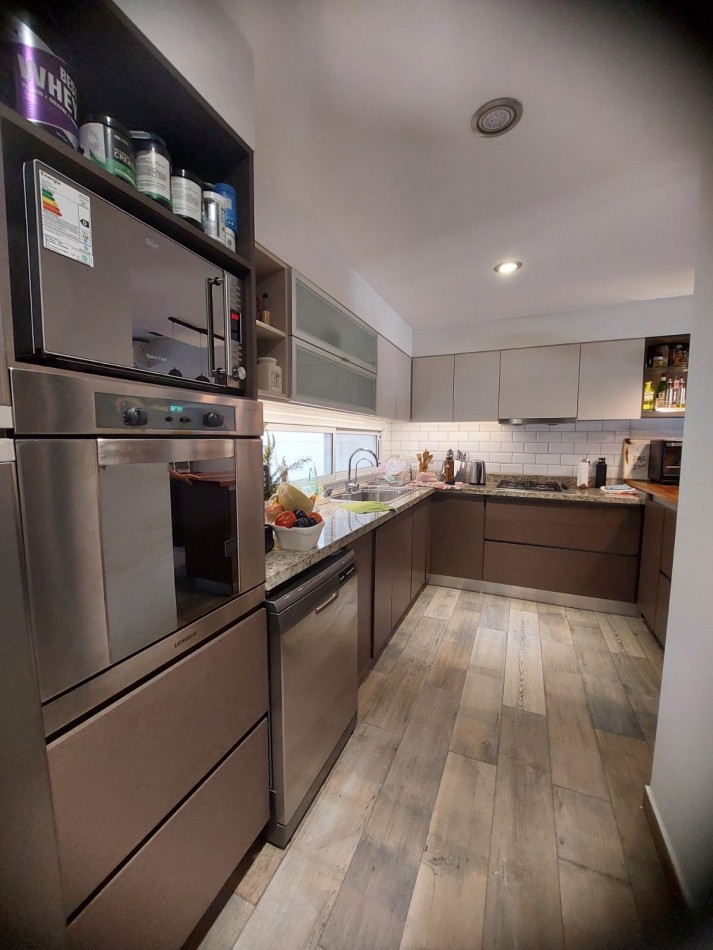 Casa 4 Dormitorios en Echesortu Pasaje Gould 800