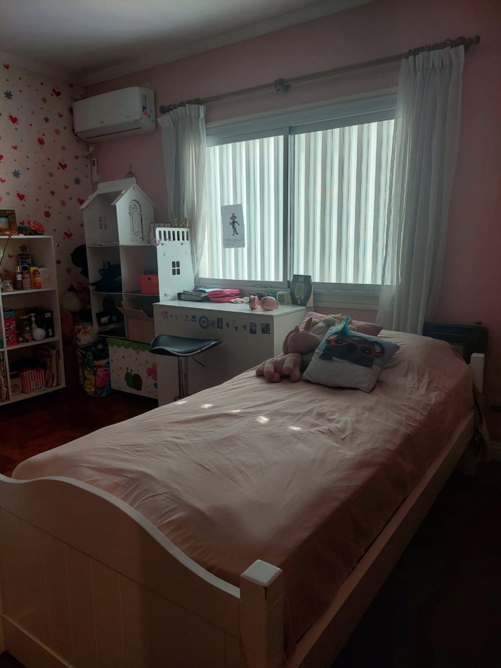 Casa 4 Dormitorios en Echesortu Pasaje Gould 800