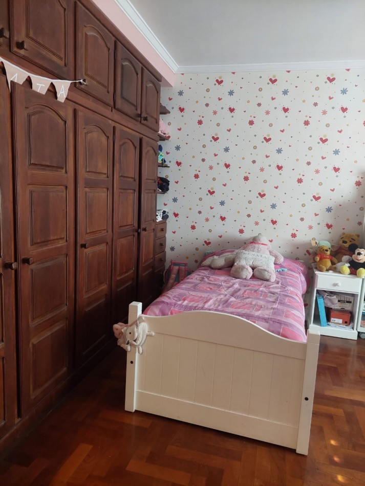 Casa 4 Dormitorios en Echesortu Pasaje Gould 800