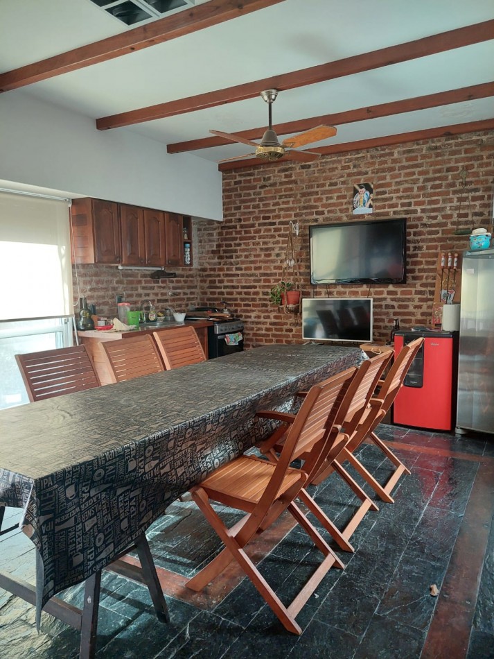 Casa 4 Dormitorios en Echesortu Pasaje Gould 800