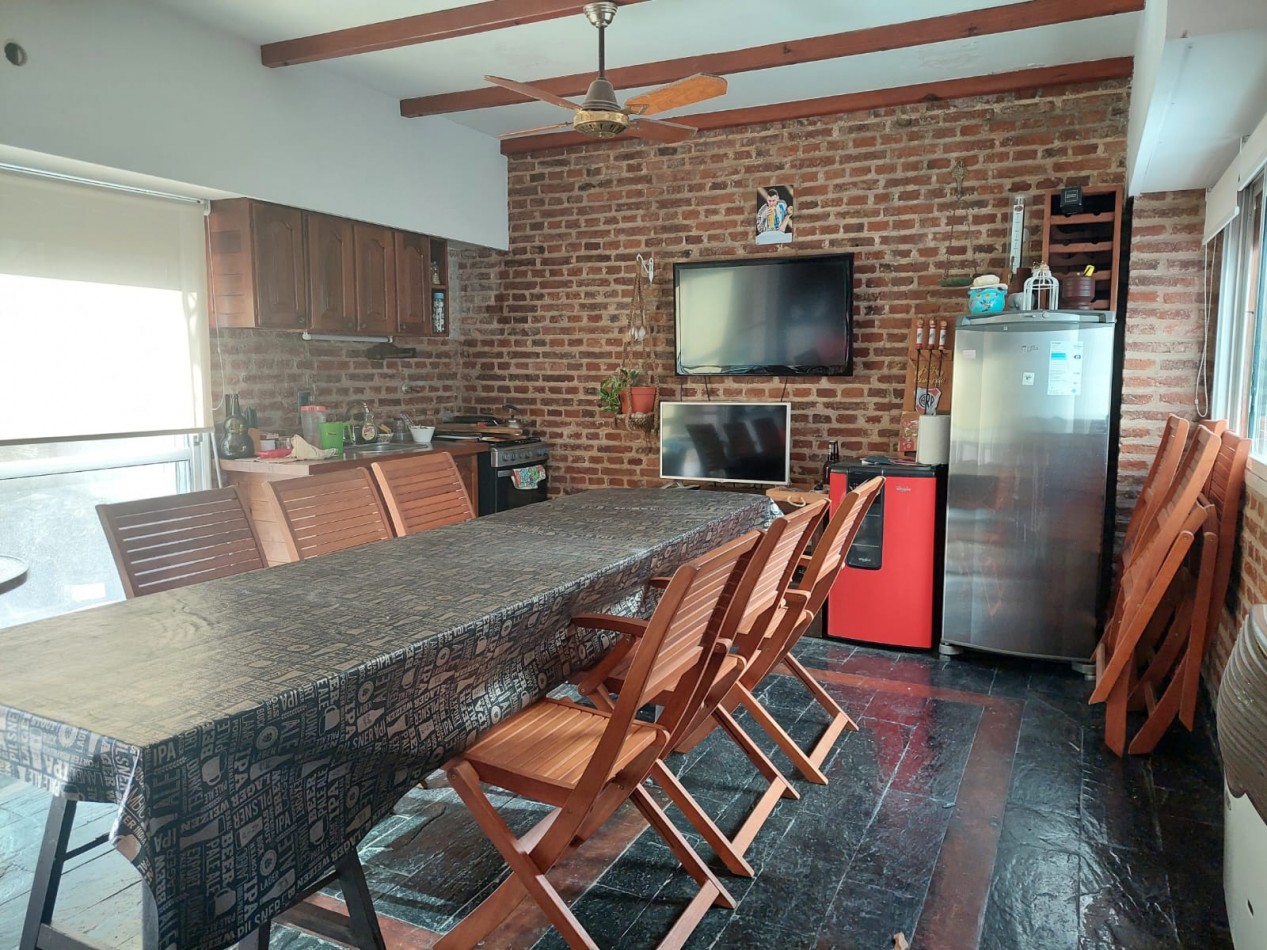 Casa 4 Dormitorios en Echesortu Pasaje Gould 800