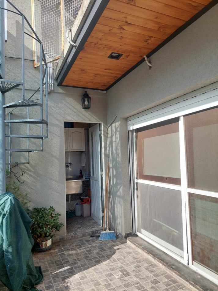 Casa 4 Dormitorios en Echesortu Pasaje Gould 800