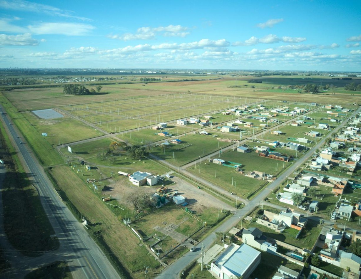 Venta Terrenos 300 m2 Campos del Oeste Alvear