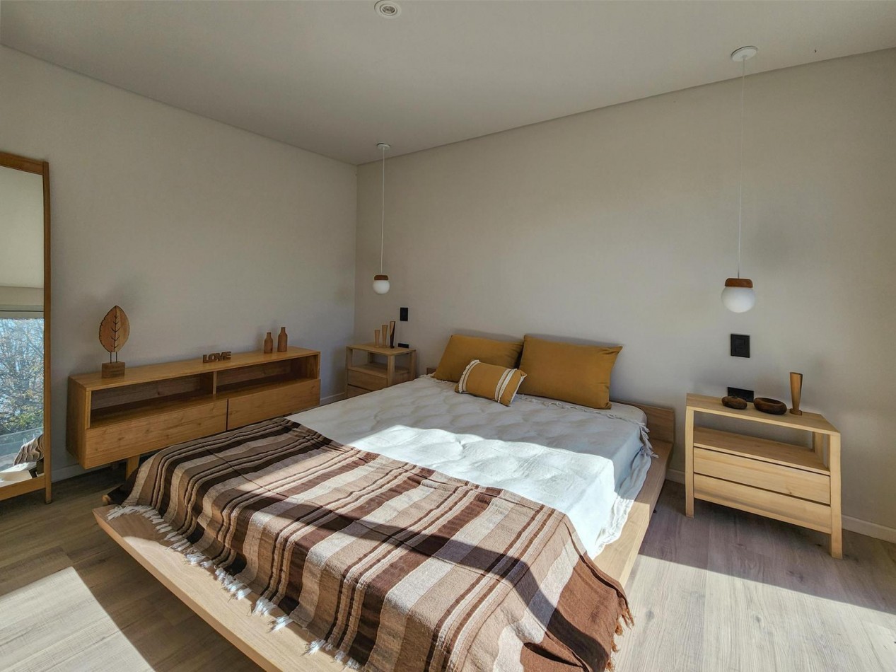 Casa 3 Dormitorios con Pileta Funes Hill Miraflores