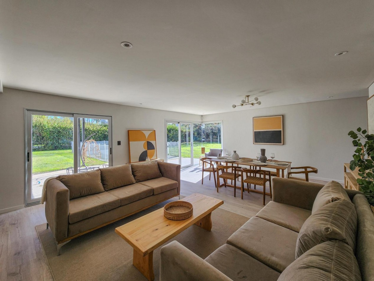 Casa 3 Dormitorios con Pileta Funes Hill Miraflores