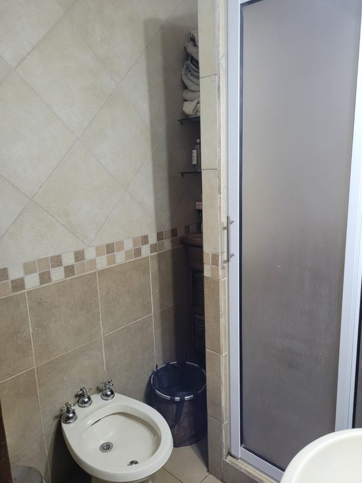 Casa 2 Dormitorios con Patio y Terraza Centeno 700