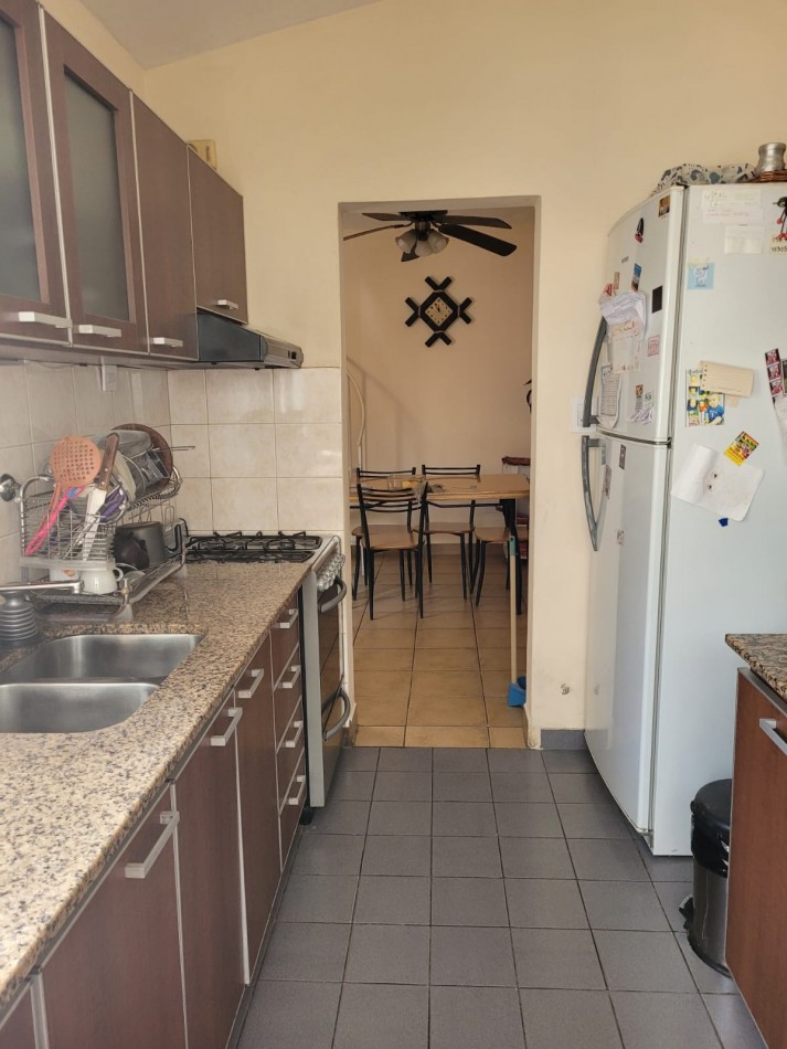 Casa 2 Dormitorios con Patio y Terraza Centeno 700