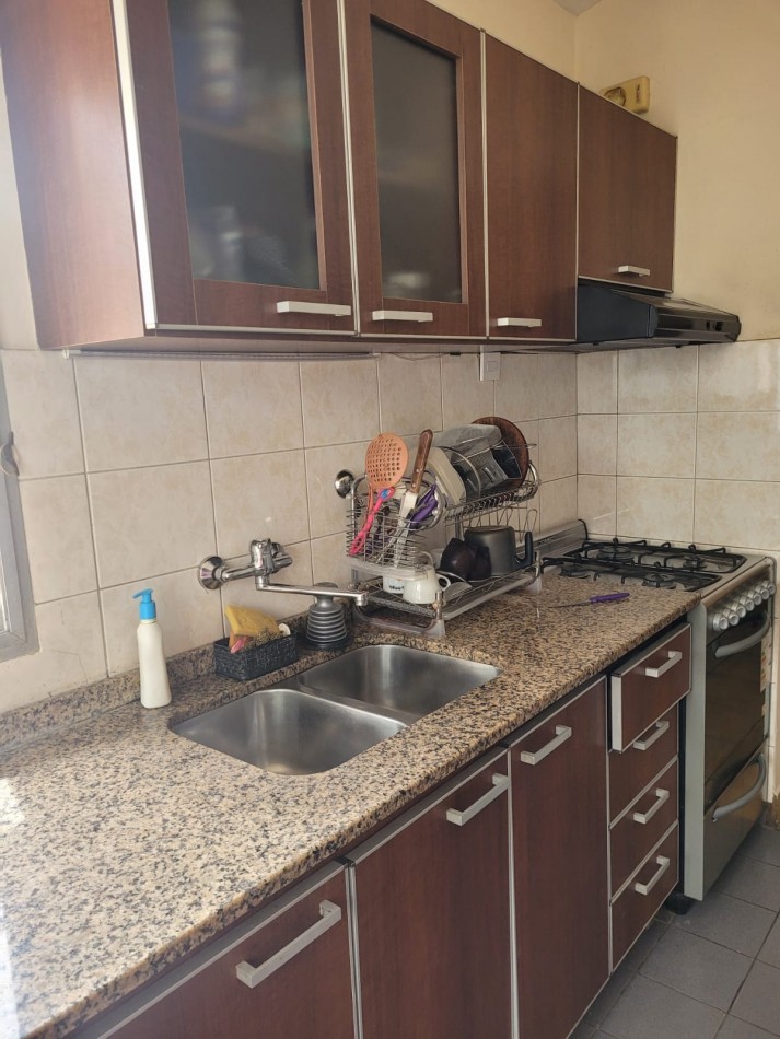 Casa 2 Dormitorios con Patio y Terraza Centeno 700