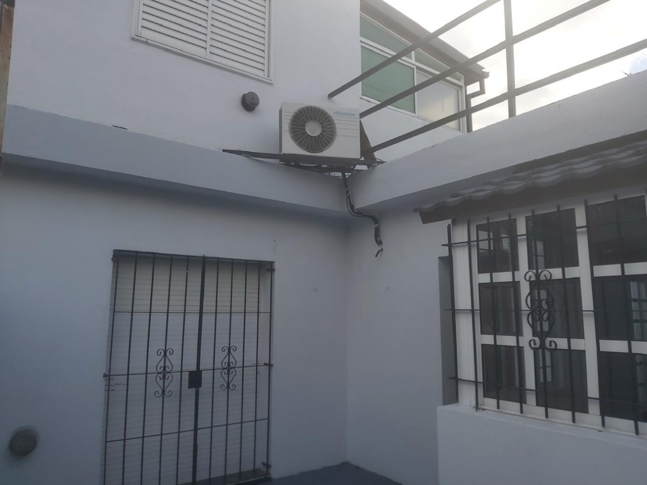 Venta Casa De Pasillo 3 Dormitorios Patio Y Terraza Garay 1700