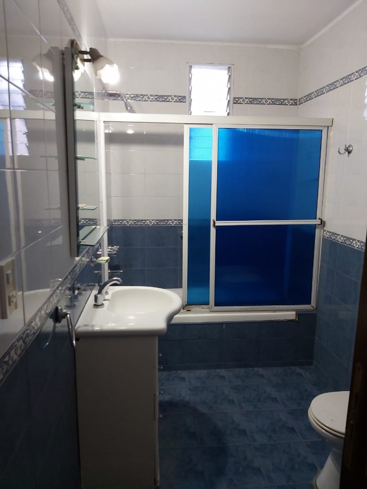 Venta Casa De Pasillo 3 Dormitorios Patio Y Terraza Garay 1700