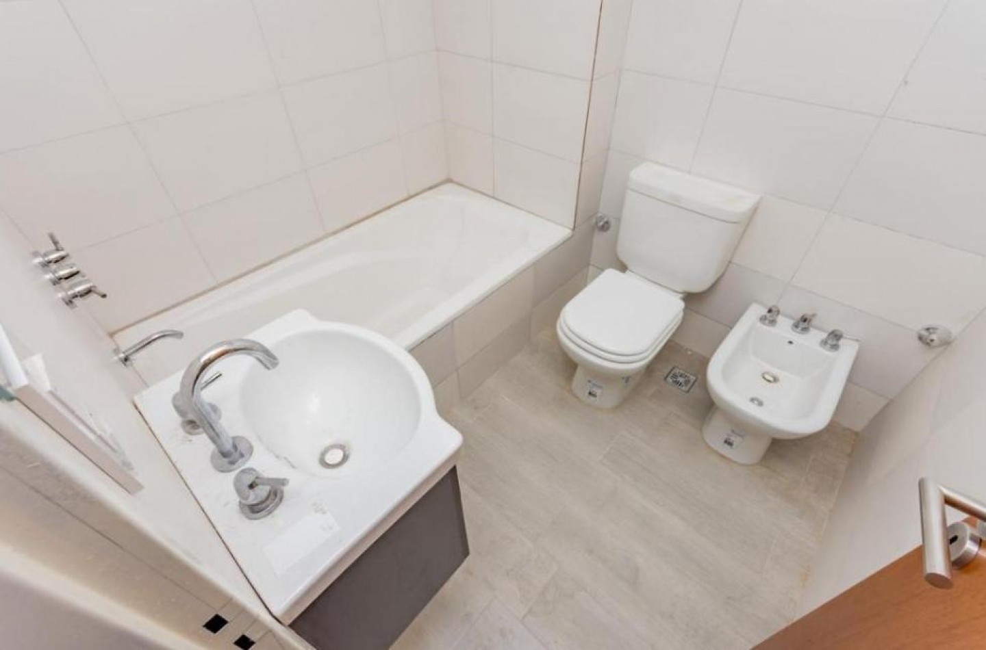 Venta Monoambiente con Balcon Barrio Abasto Ituzaingo 1800