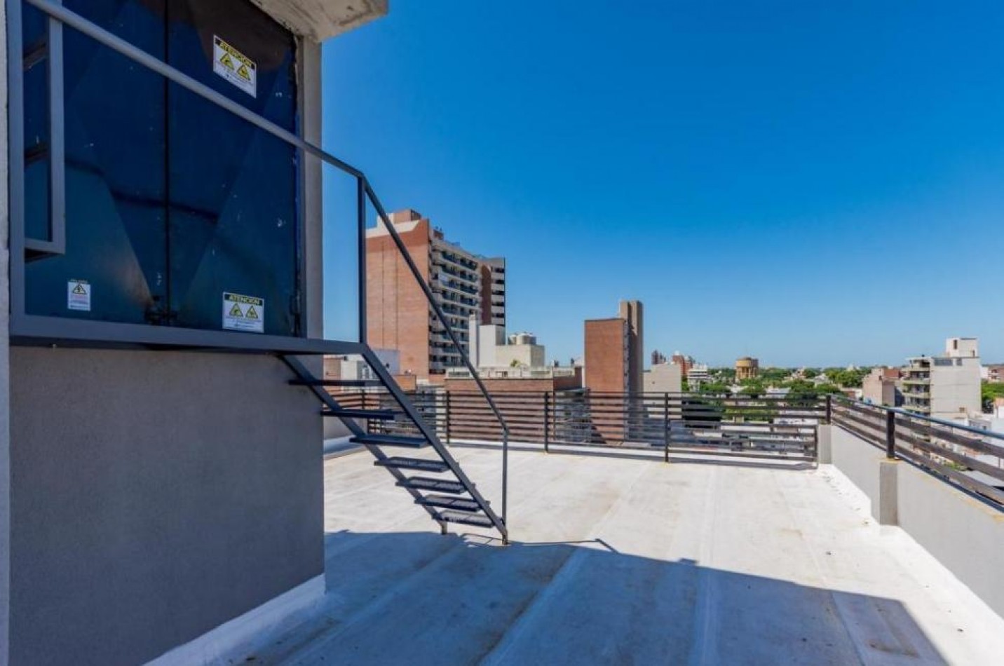Venta Monoambiente con Balcon Barrio Abasto Ituzaingo 1800