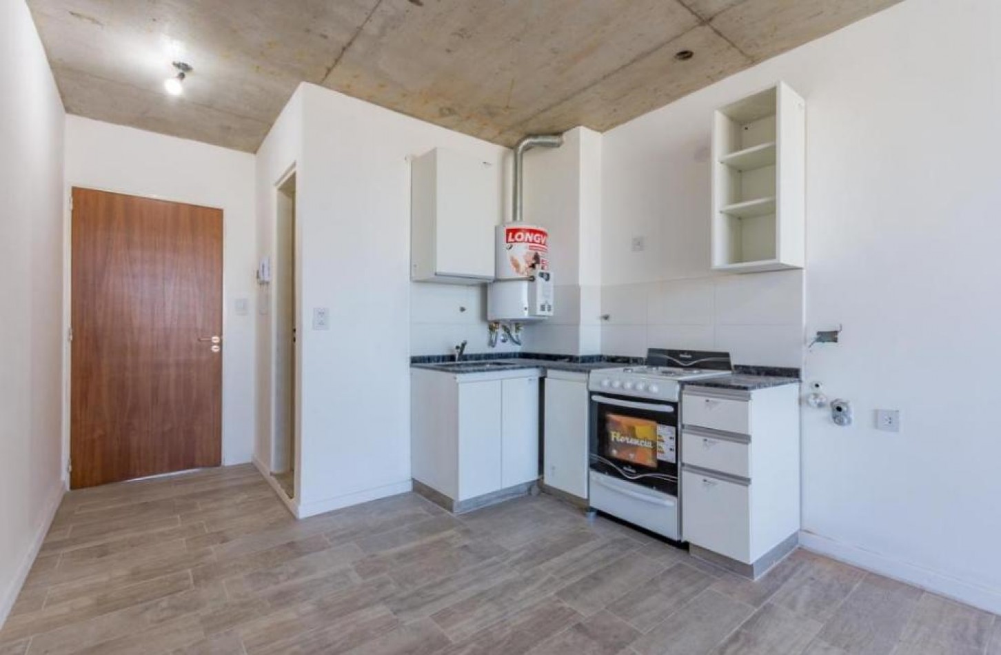 Venta Monoambiente con Balcon Barrio Abasto Ituzaingo 1800