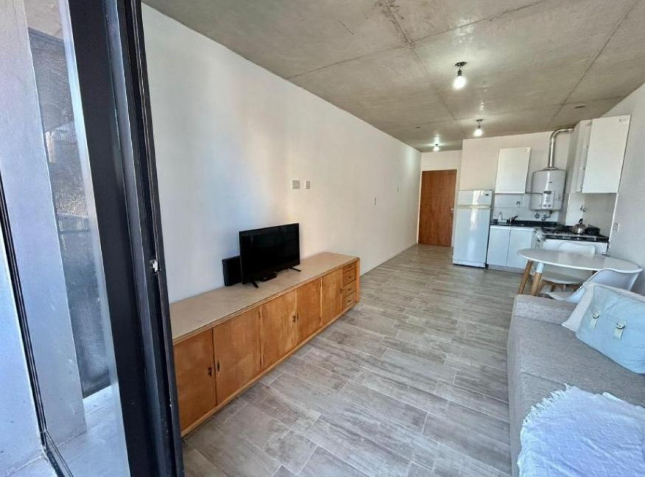 Venta Monoambiente con Balcon Barrio Abasto Ituzaingo 1800