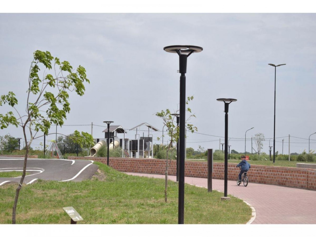 Venta Terreno desde 300 m2 Los Pinos 4 Alvarez