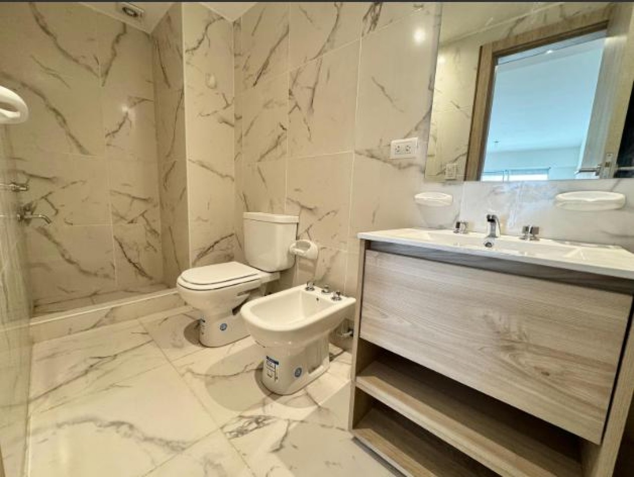 Venta Departamento 1 Dormitorio San Juan 600