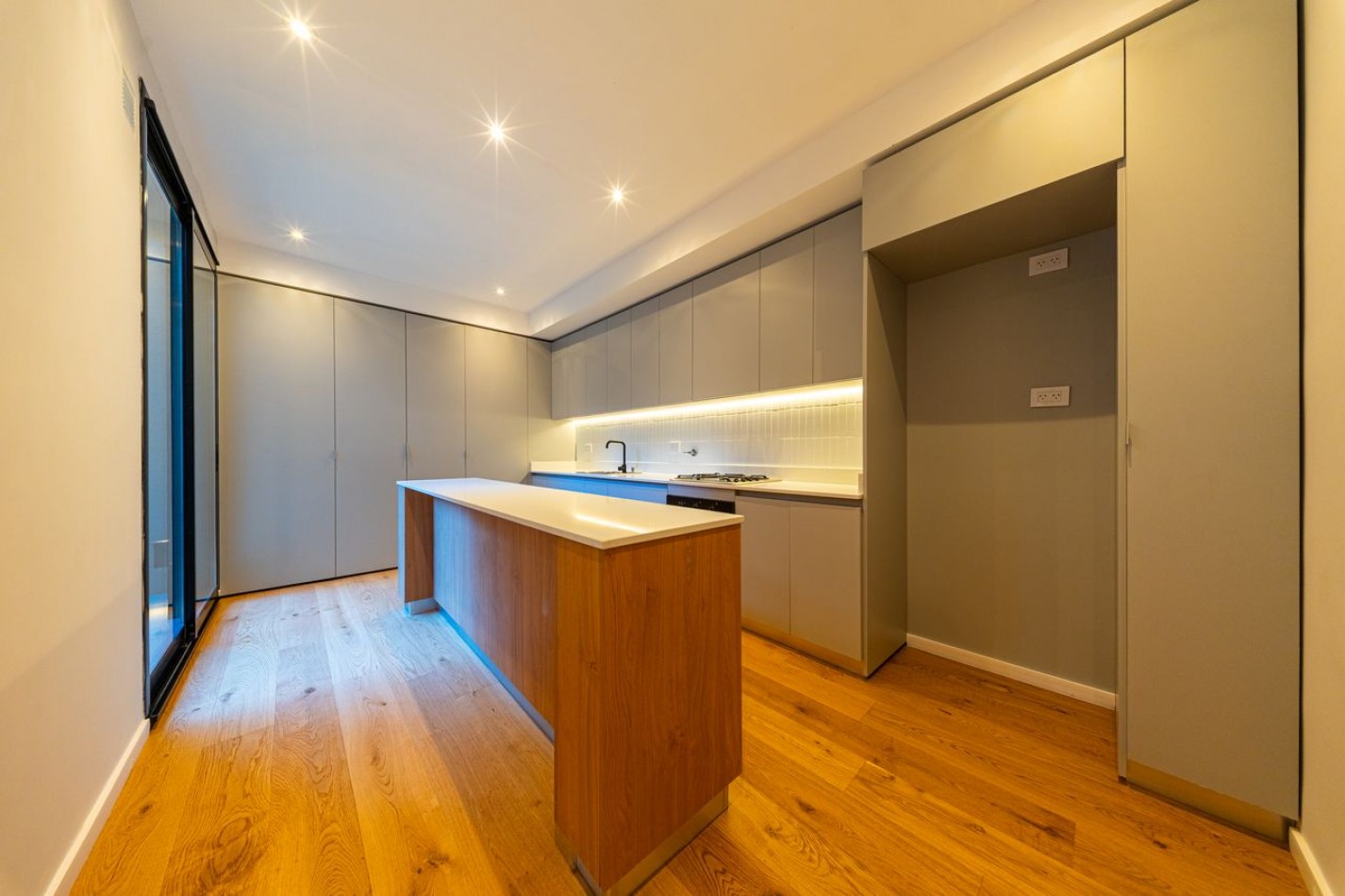 Casa de Pasillo 3 Dormitorios Jardin Pileta Terraza Moreno 1100