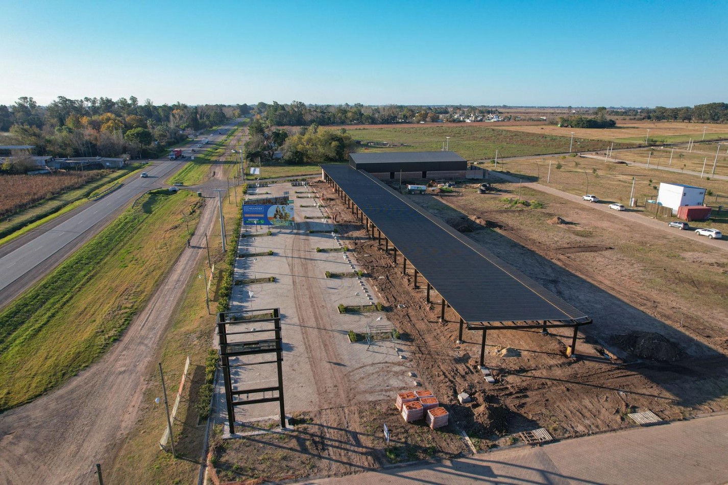 Venta de Terreno 300 m2 Barrio Abierto Neander