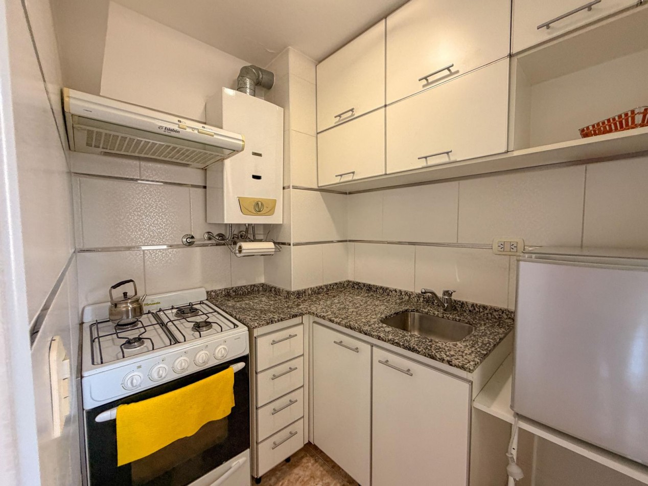 Venta Departamento 1 Dormitorio con Balcon Av. Pellegrini 1000