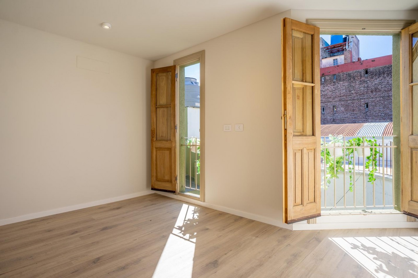 Casa 3 Dormitorios con Terraza y Pileta Ricchieri 487