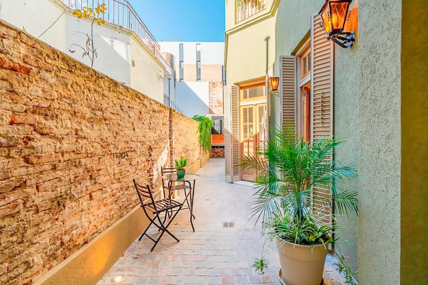 Casa 3 Dormitorios con Terraza y Pileta Ricchieri 487