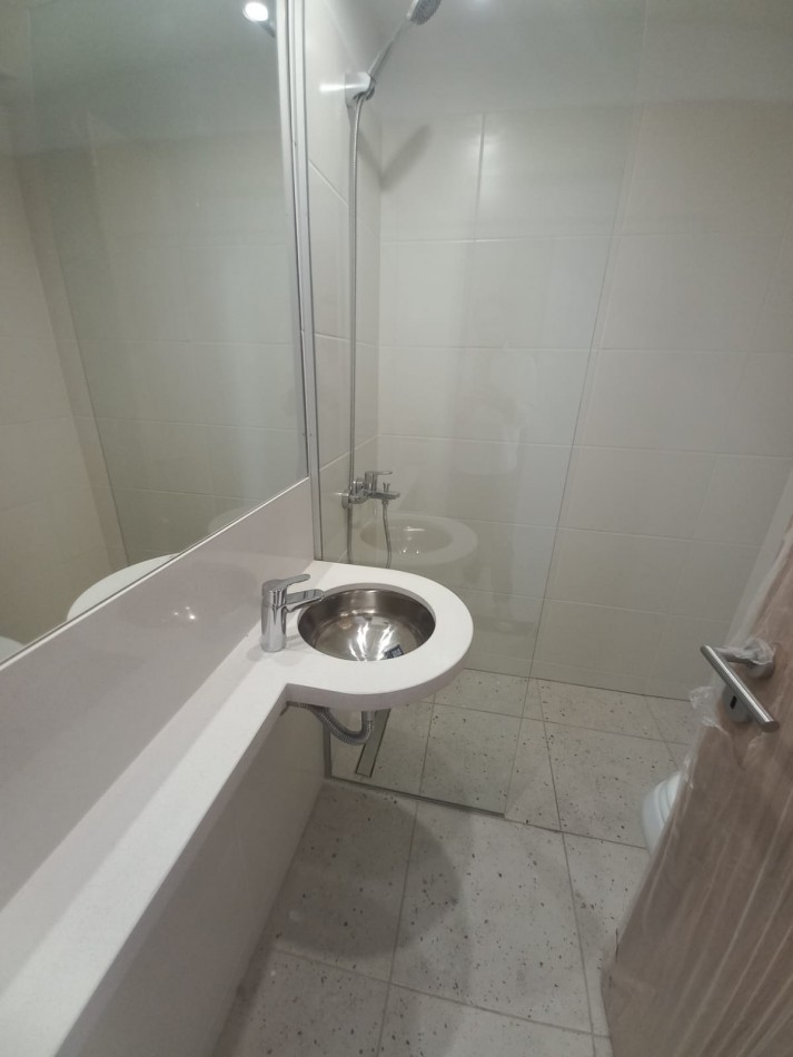 Departamento 1 Dormitorio con Patio Rodriguez 600