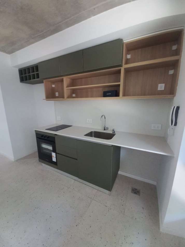 Departamento 1 Dormitorio con Patio Rodriguez 600