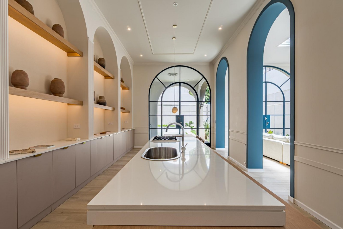 Casa 4 Dormitorios con Pileta Patio y Terraza Sarmiento 2300