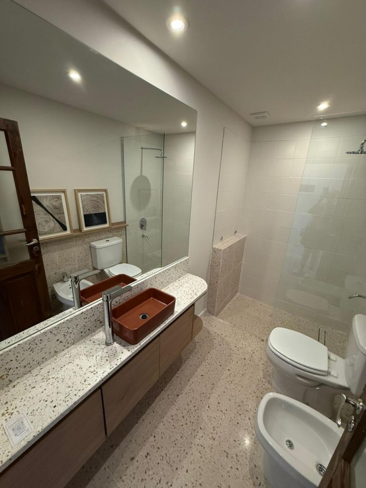 Casa 4 Dormitorios con Pileta Patio y Terraza Sarmiento 2300