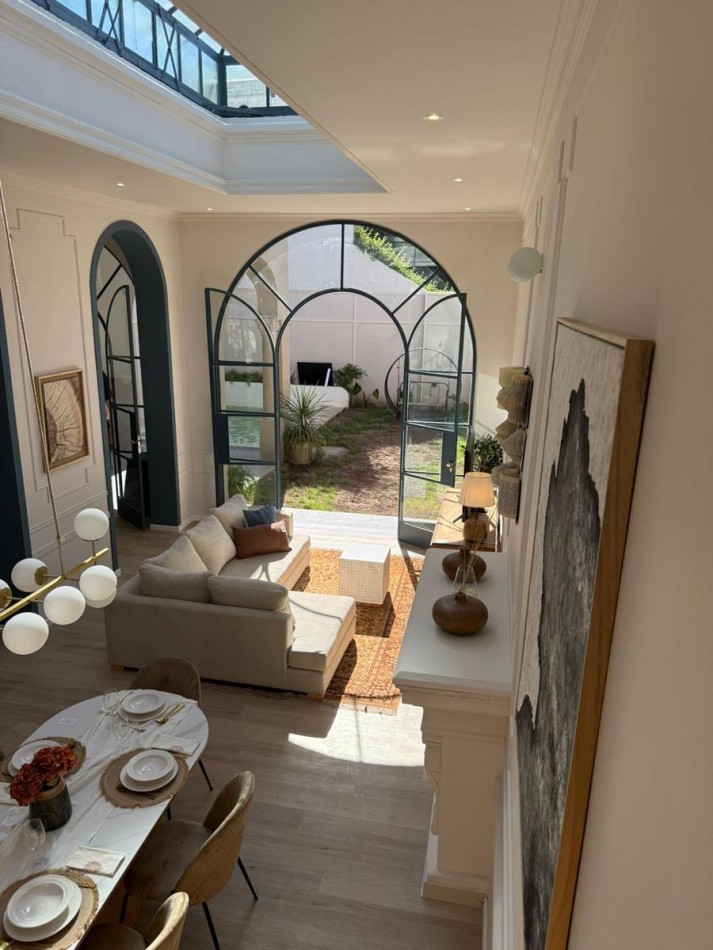 Casa 4 Dormitorios con Pileta Patio y Terraza Sarmiento 2300