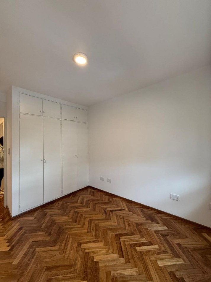 Departamento 2 Dormitorios Reciclado con Balcon Urquiza 1000