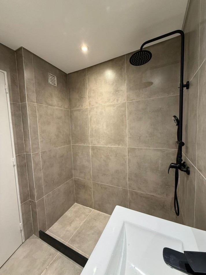 Departamento 2 Dormitorios Reciclado con Balcon Urquiza 1000