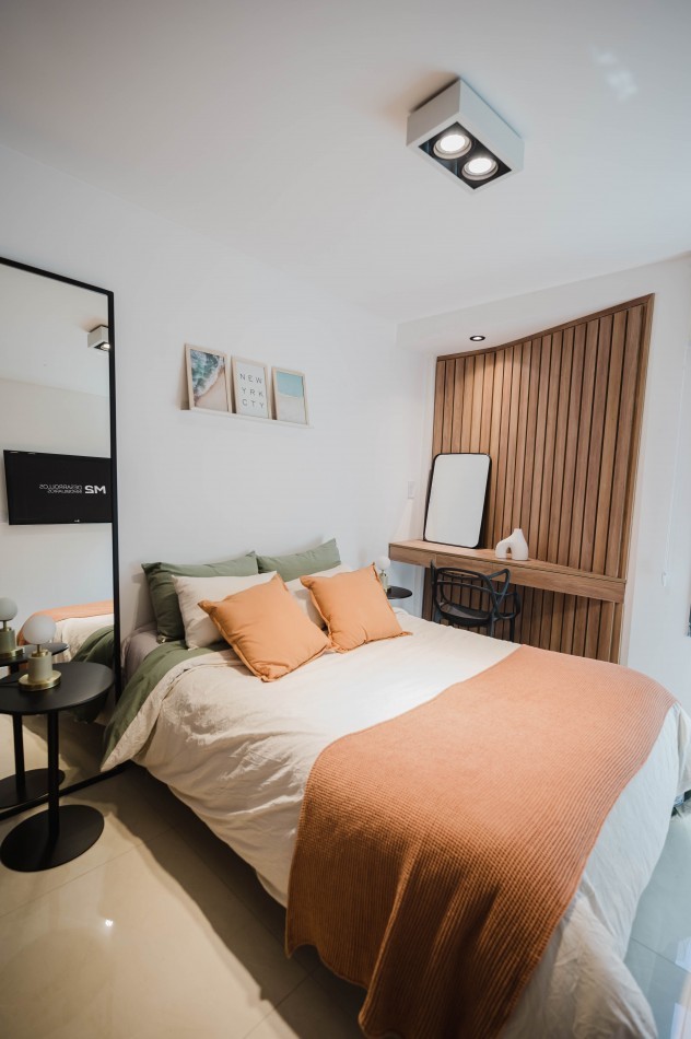 Departamento 2 Dormitorios con Patio y Pileta Entre Rios 400