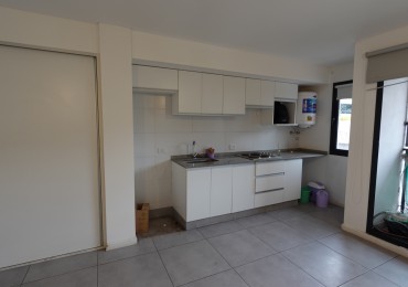 Venta Monoambiente con Balcon Refineria