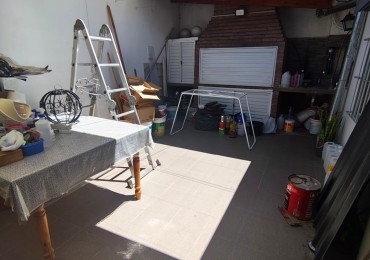 Casa de Pasillo 2 Dormitorios Reciclada