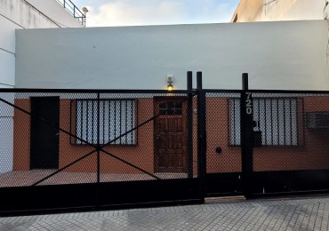Casa 2 Dormitorios con Patio y Terraza Centeno 700